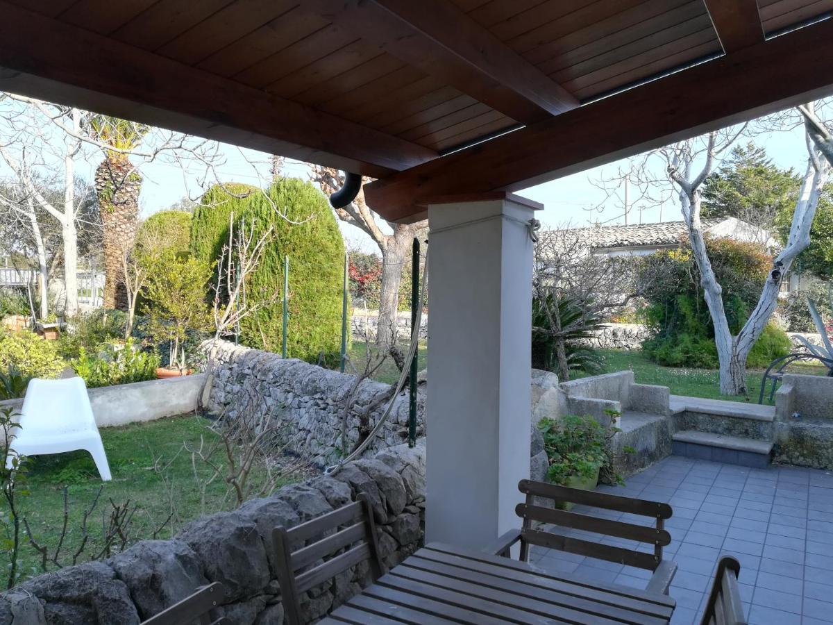 Casa Degli Avi Don Neli, Immersa Nella Natura Модика Екстериор снимка
